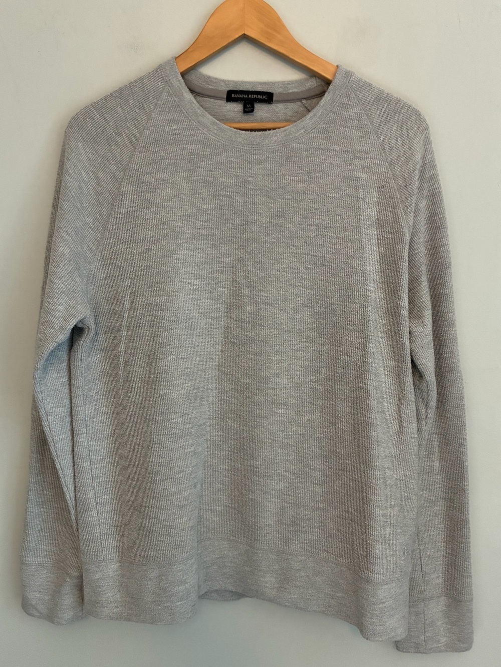 Banana RepublicHeather Gray Textured Crewneck Sweater
